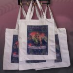 Plusieurs tote bags